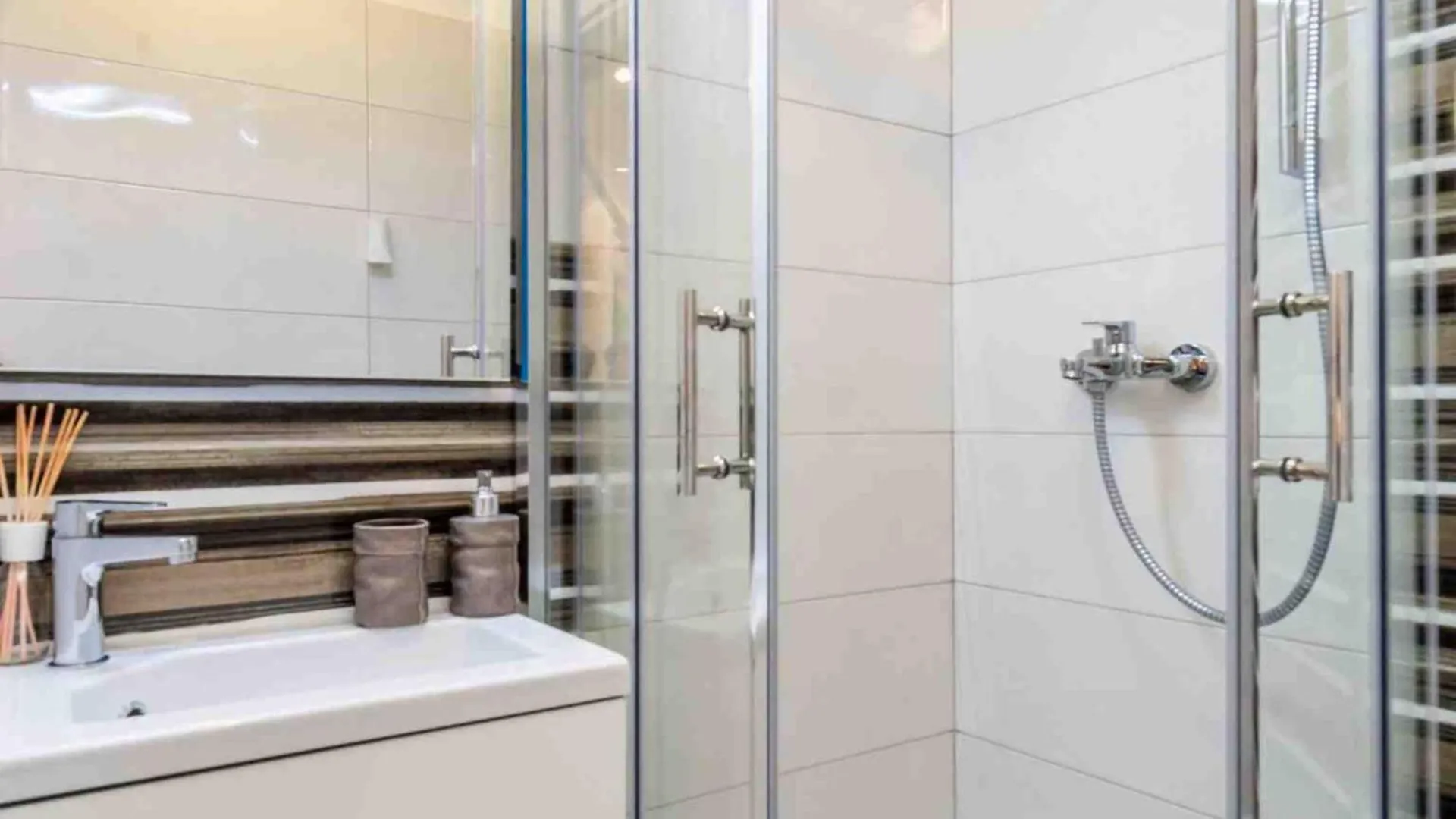 Apartment Modern Comfort With Shared Pool & Lush Green Surroundings In Kastav